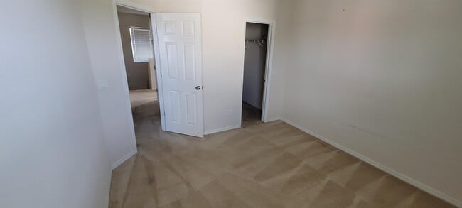 Building Photo - 2230 Riverglen Ct