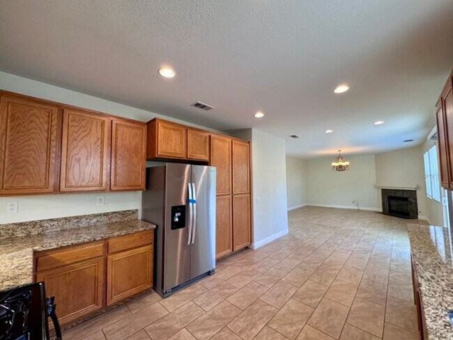 Building Photo - 4 bedroom Tierra Shores home for LEASE in ...