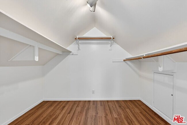 Building Photo - 21549 Summit Trail