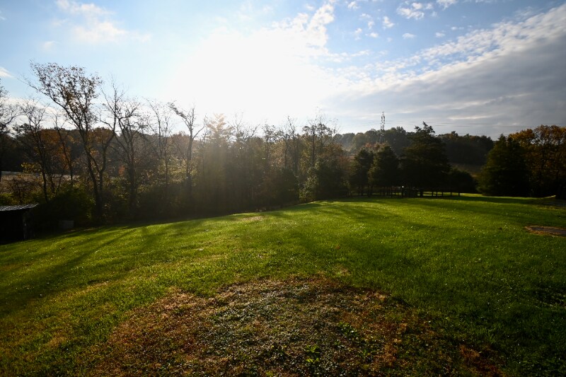 Building Photo - 615 Concord Rd