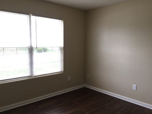 Building Photo - 4660 Amesbury Pl