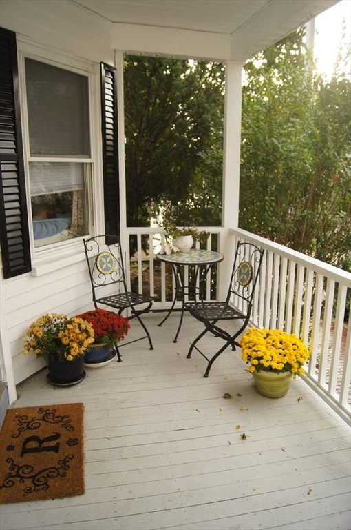 Building Photo - 39 Cabot St