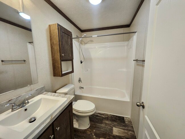 Building Photo - 3660 S Lapeer Rd