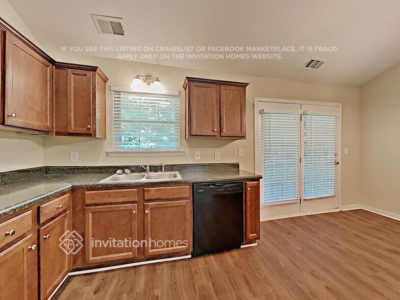 Building Photo - 5526 Concord Cir