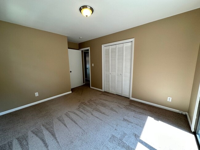 Building Photo - 16079 Molokai Dr