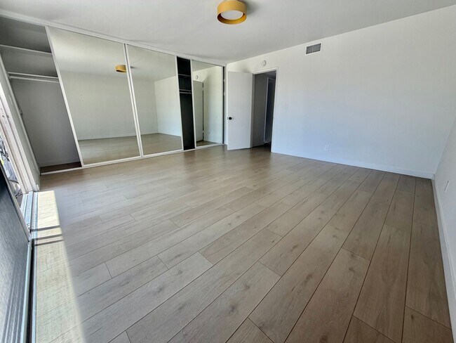 Building Photo - Hill Section 3BD Home with Large Backyard & Renovated Quartz Kitchen