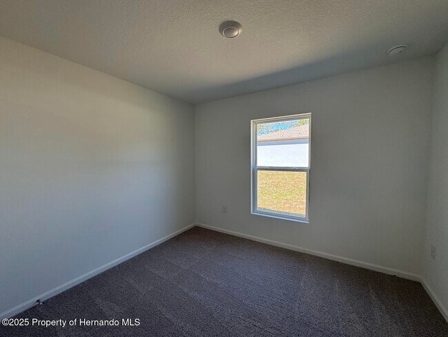 Building Photo - 9610 N San Jose Way