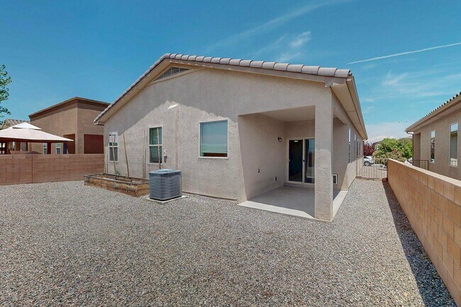 Building Photo - 6736 Tempe Ave NW