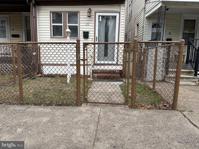 Building Photo - 28 Park Ln