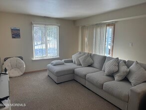 Building Photo - 6 Northrup Dr