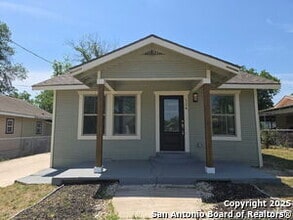 Building Photo - 124 E Baylor St
