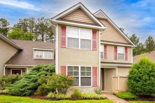 Building Photo - 1517 Woodland Ct