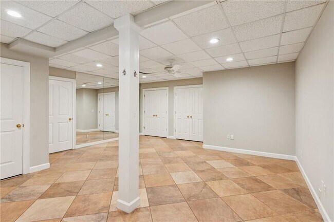 Building Photo - 6835 Polo Fields Pkwy