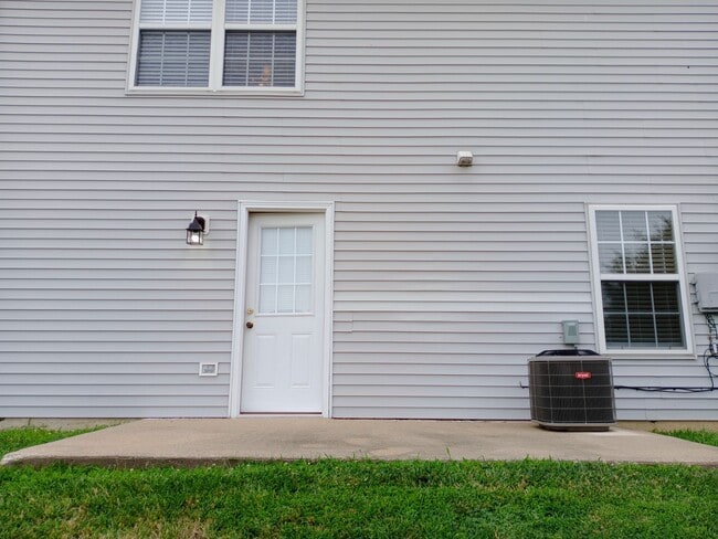 Building Photo - 3512-3514 La Mesa Dr.