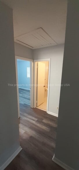 Building Photo - 1131 Lake Shore Blvd