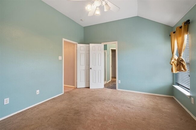 Building Photo - 3012 Hill St