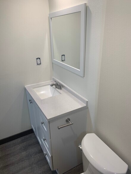 Basement Bathroom -1 - 1125 Custer Ave