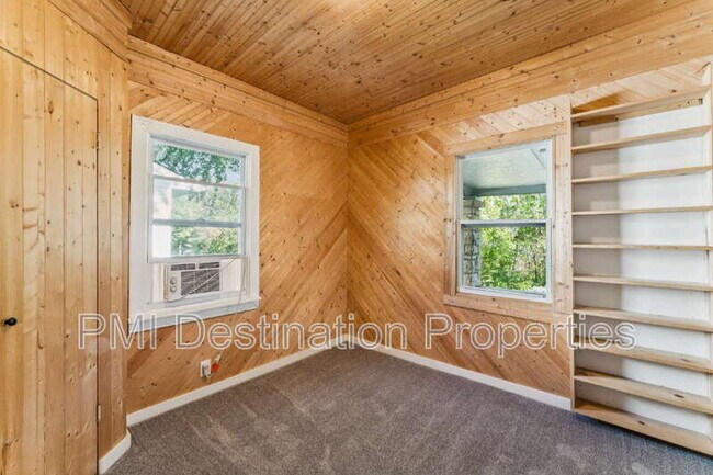 Building Photo - 108 Cliff Dr