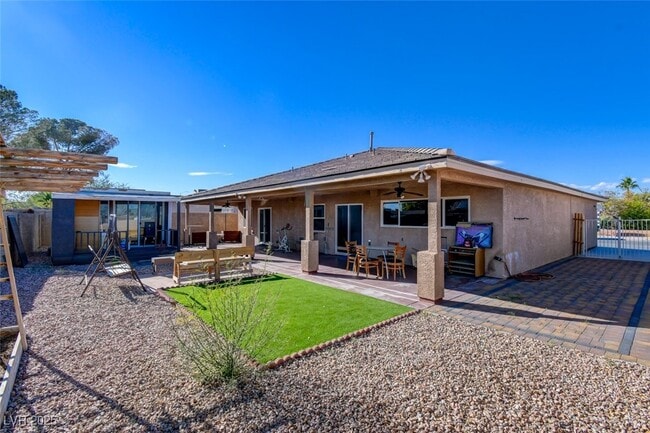 Building Photo - 603 Palmhurst Dr