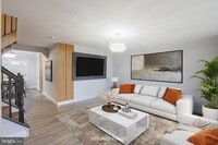 Building Photo - 13 Donn Ct