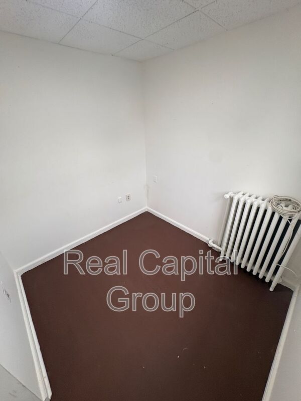 Building Photo - 1345 3rd St