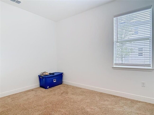 Building Photo - 792 Hyperion Dr