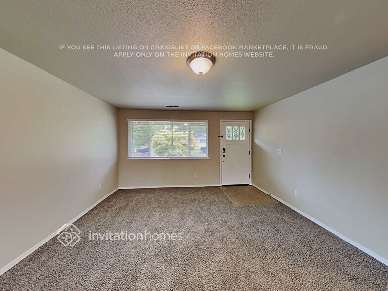 Building Photo - 2528 Platte Ct S