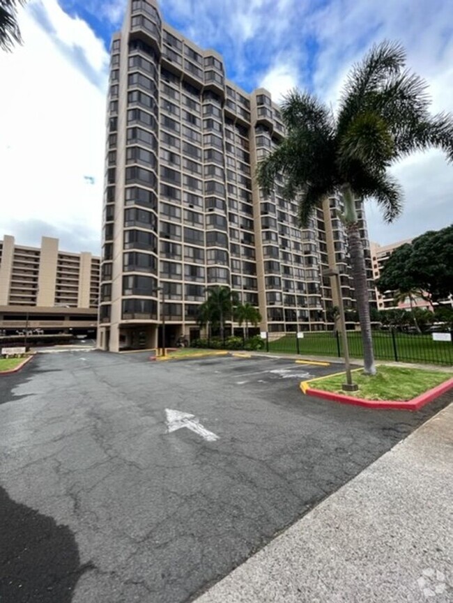 Building Photo - Country Club Village Plaza 2 bedroom/2 bat...