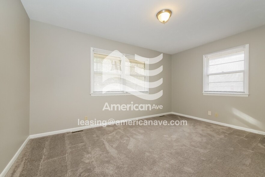 Building Photo - 8549 Meredith Ave