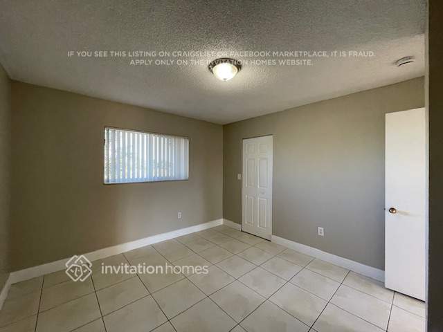 Building Photo - 16201 SW 141st Ave