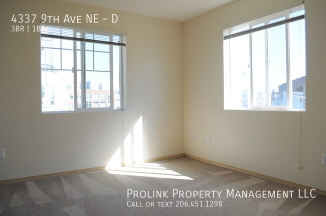 Building Photo - 4337 9th Ave NE