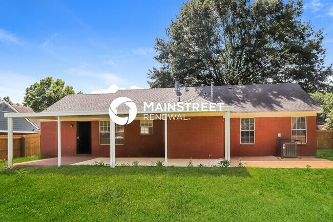 Building Photo - 3 Bedroom Pet-Friendly Home in Millington, TN with Main Street Renewal