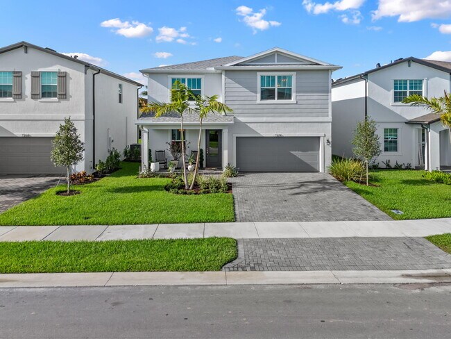 Primary Photo - 7274 Lenora Ln