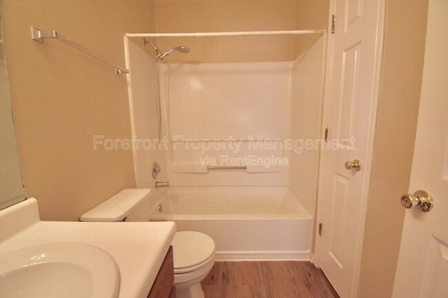 Building Photo - 10527 Cub Haven