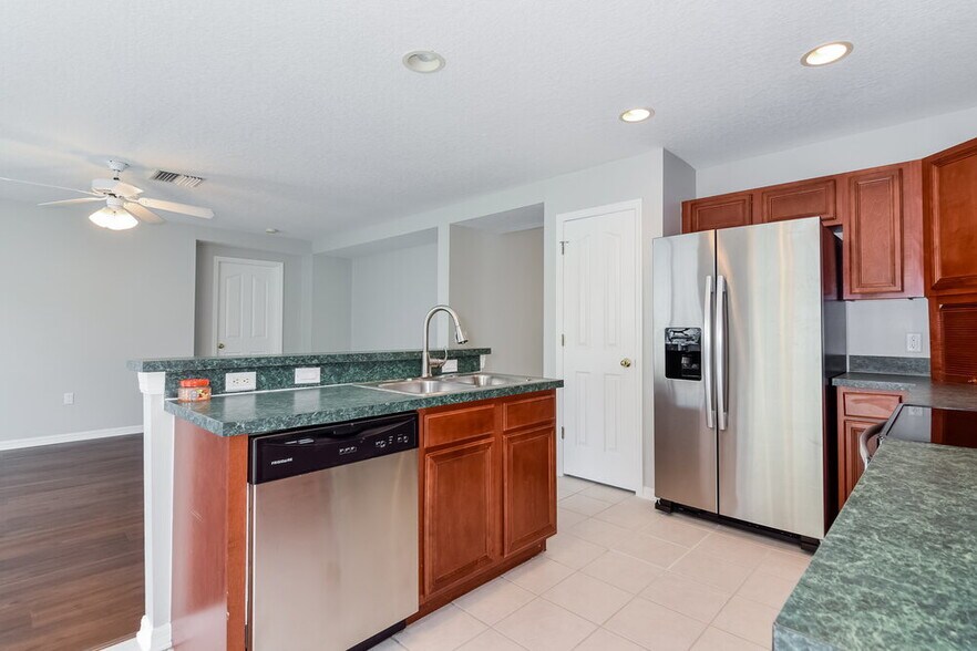 Building Photo - 13512 Blue Sunfish Ct