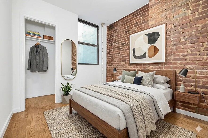 Building Photo - 130 Allen St