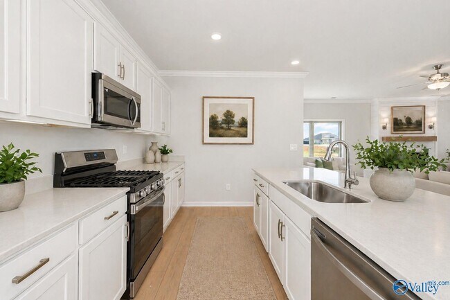 Building Photo - 302 Allene Wy