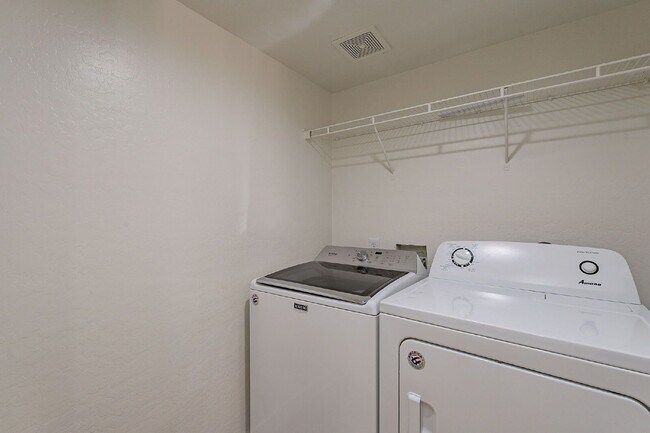 Building Photo - 15885 W Apache St