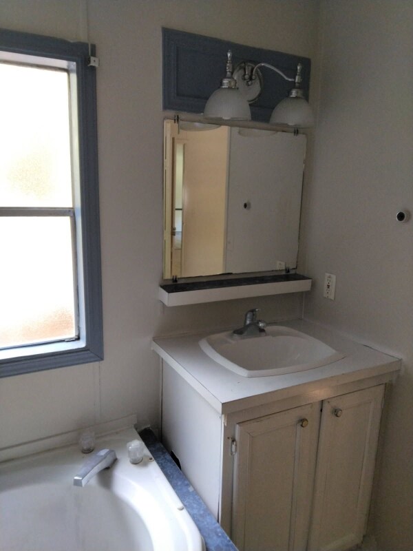 Building Photo - 15509 Parret Ln