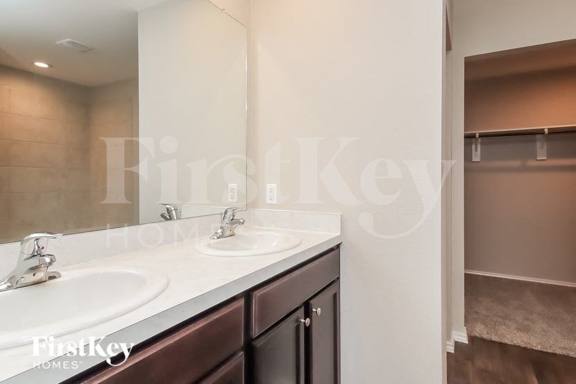Building Photo - 14703 Night Violet Ct