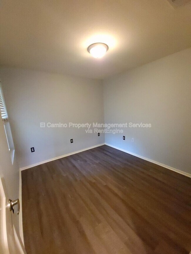 Building Photo - 10244 Artesia Blvd