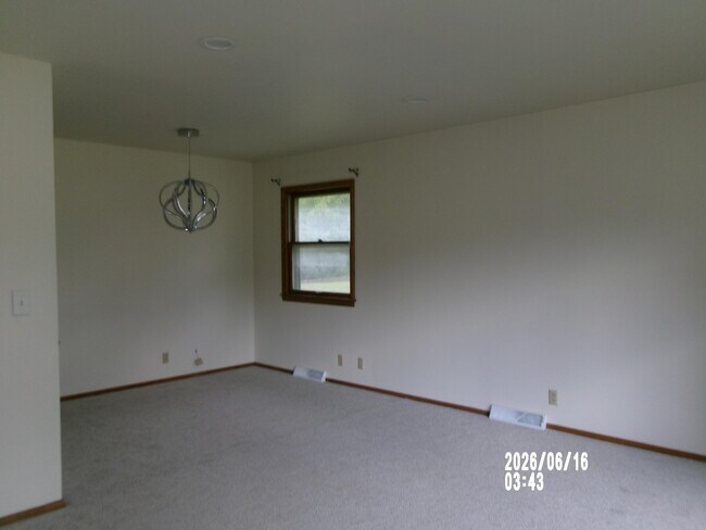 Building Photo - 18620 Midland Pl