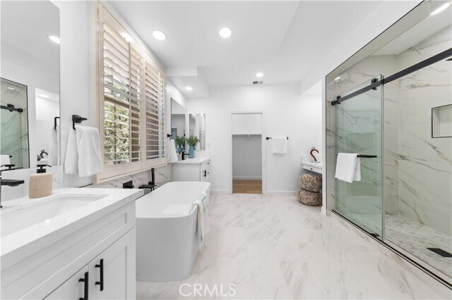 Building Photo - 67 Cienega