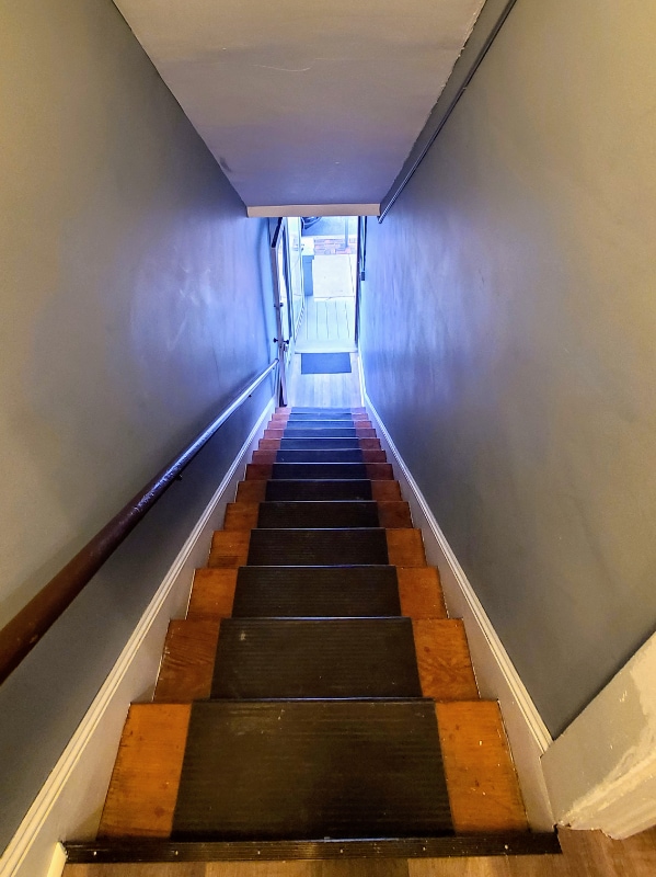 Building Photo - 191 Queen St