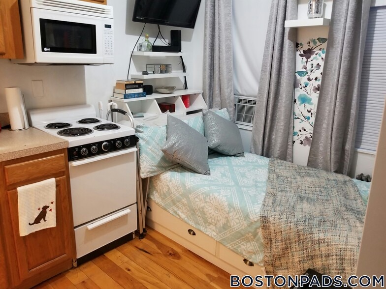 Building Photo - 55 S Huntington Ave