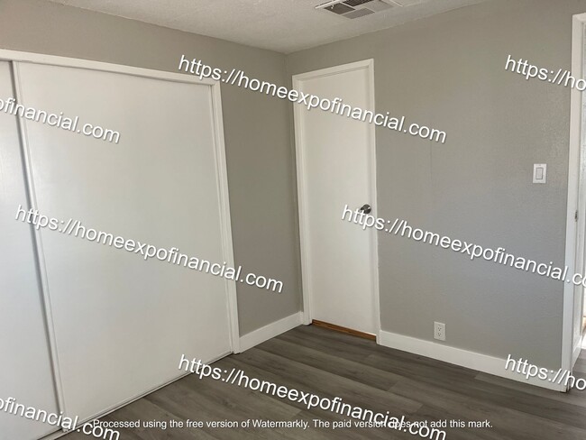 Building Photo - Nice Home For Rent