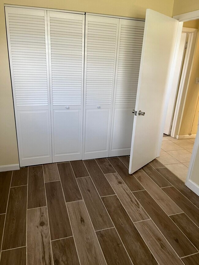 Building Photo - 9167 Birmingham Dr