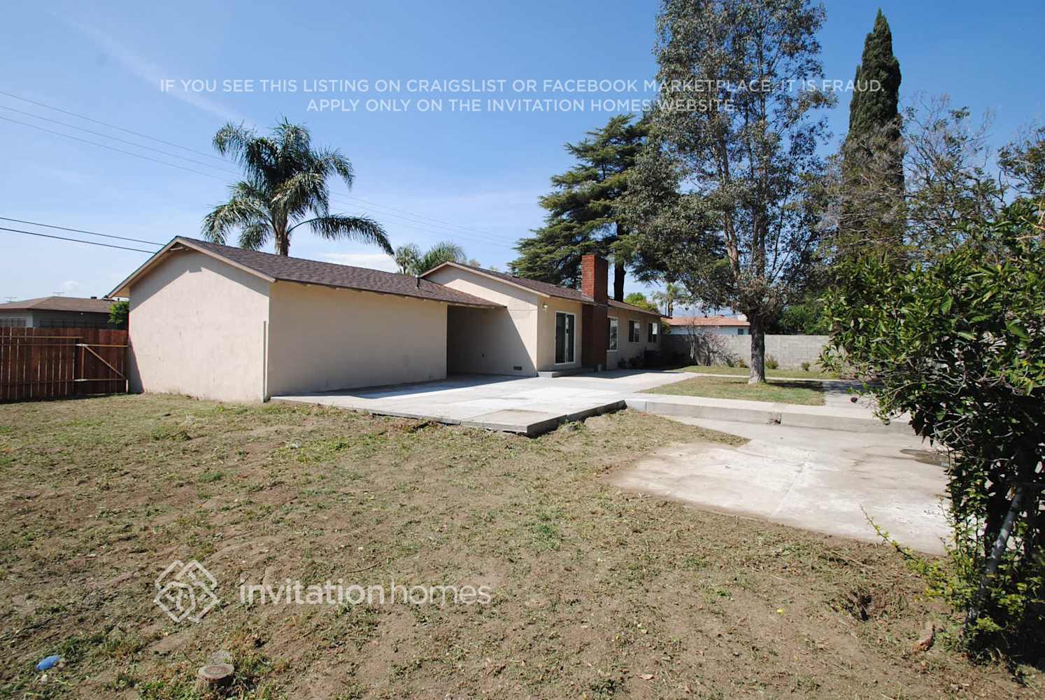 Building Photo - 615 N Sycamore Ave