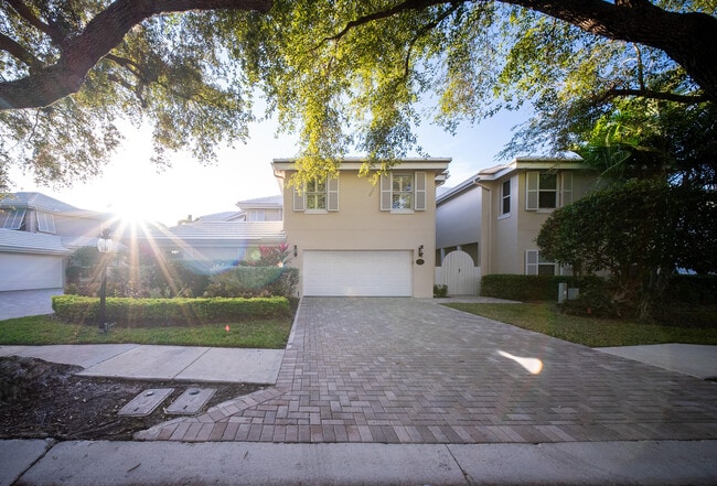 Building Photo - 14354 Cypress Island Cir