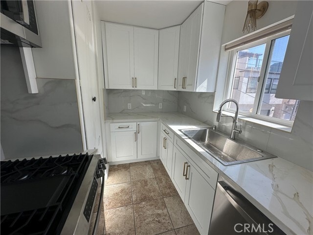 Building Photo - 933 Bayview Dr